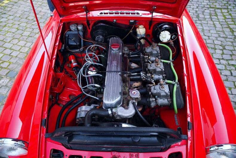 Afbeelding 38/40 van MG MGC (1900)