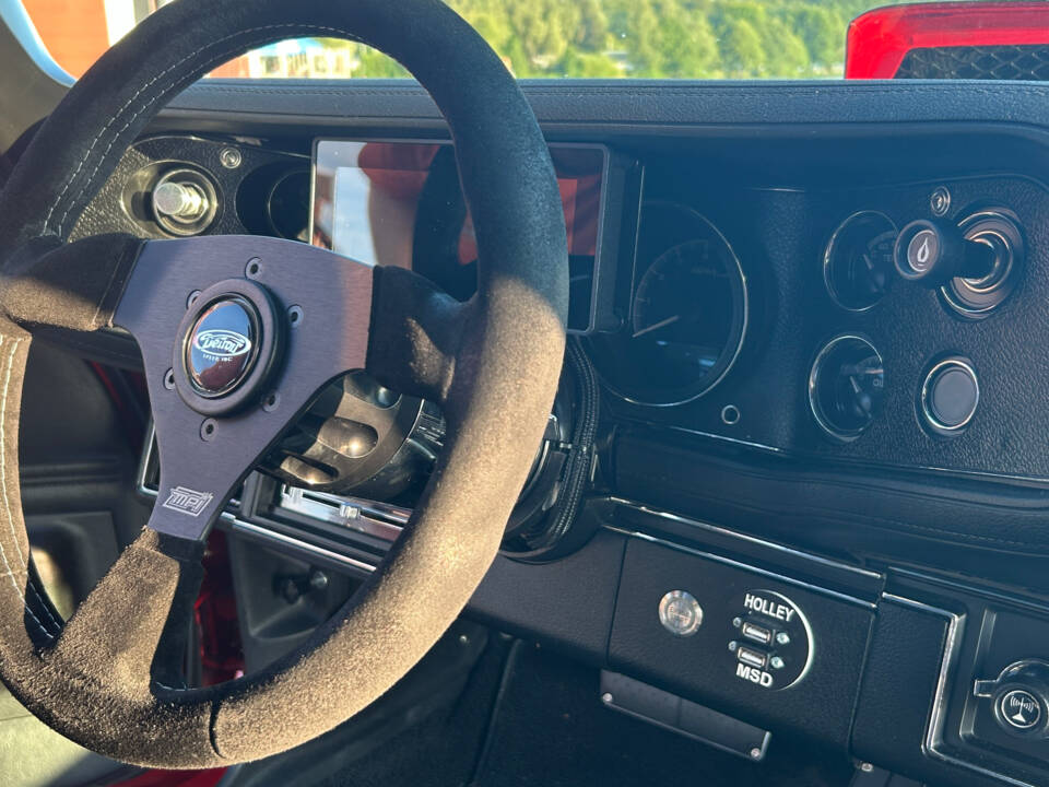 Image 55/100 of Chevrolet Camaro (1970)