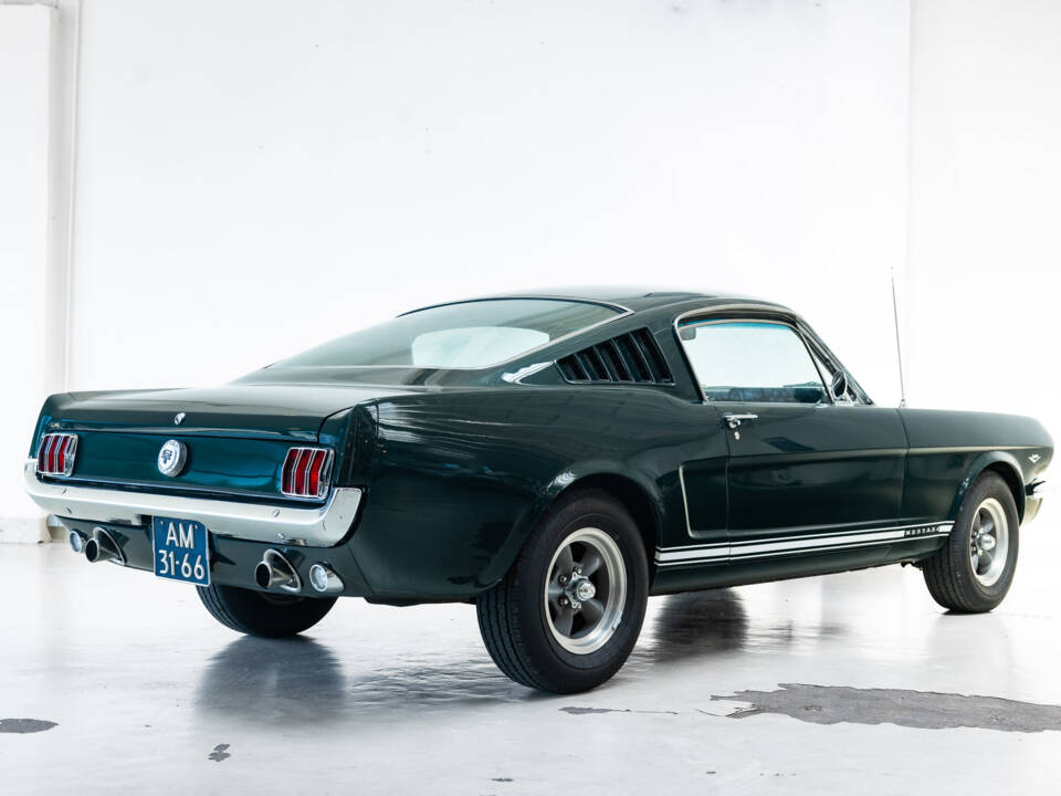 Immagine 31/31 di Ford Mustang GT (1966)