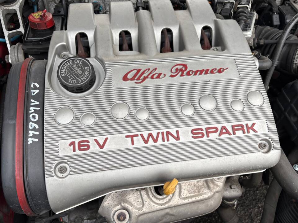 Image 9/26 of Alfa Romeo GTV 1.8 Twin Spark (1999)
