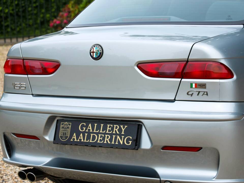 Afbeelding 36/50 van Alfa Romeo 156 3.2 V6 GTA (2004)