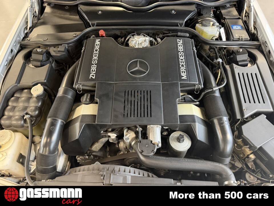 Image 10/12 de Mercedes-Benz 500 SL (1991)