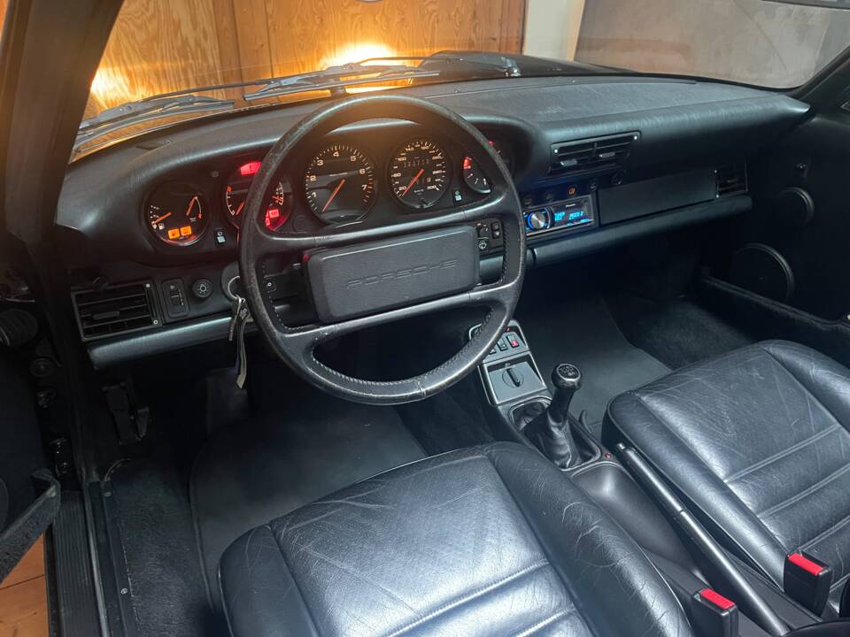 Image 18/18 of Porsche 911 Carrera 2 (1990)