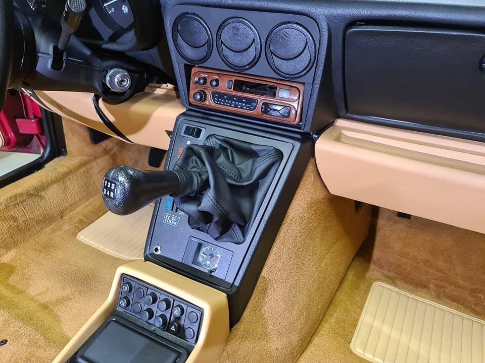 Immagine 16/17 di Alfa Romeo 2.0 Spider (1992)