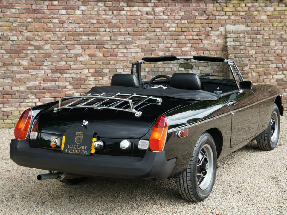 Image 33/50 of MG MGB Limited Edition (1980)