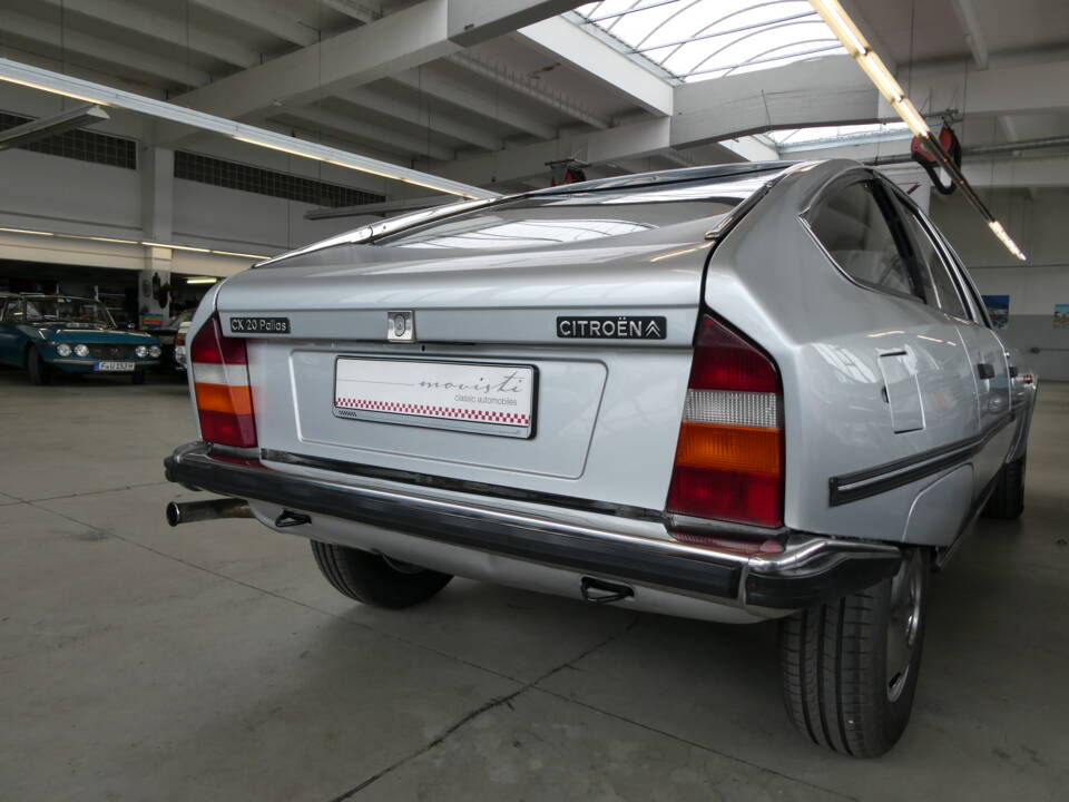 Bild 27/40 von Citroën CX 2000 Pallas (1985)