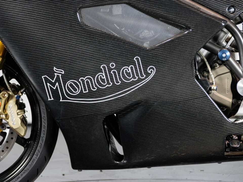 Bild 24/50 von Mondial DUMMY (2005)
