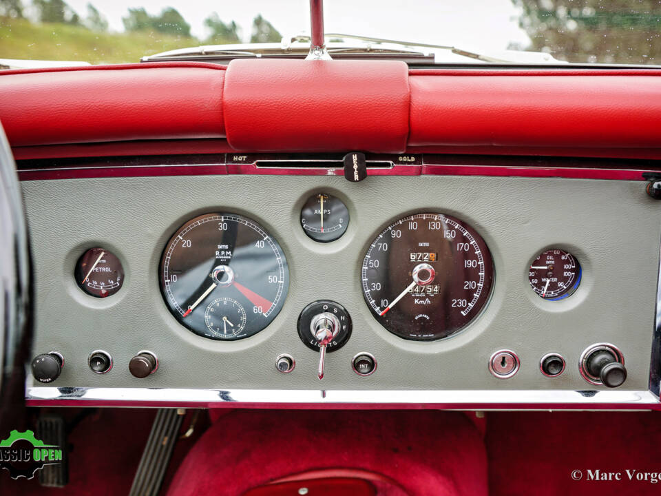 Image 7/51 de Jaguar XK 150 DHC (1959)