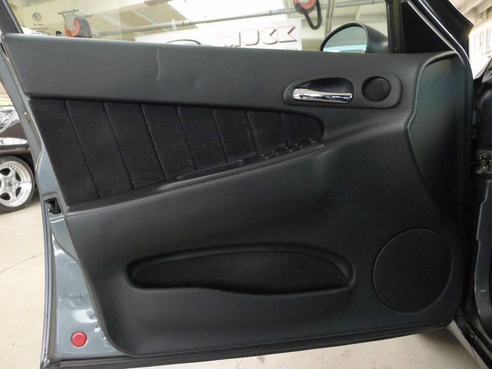 Imagen 31/35 de Alfa Romeo 156 2.5 V6 (1999)