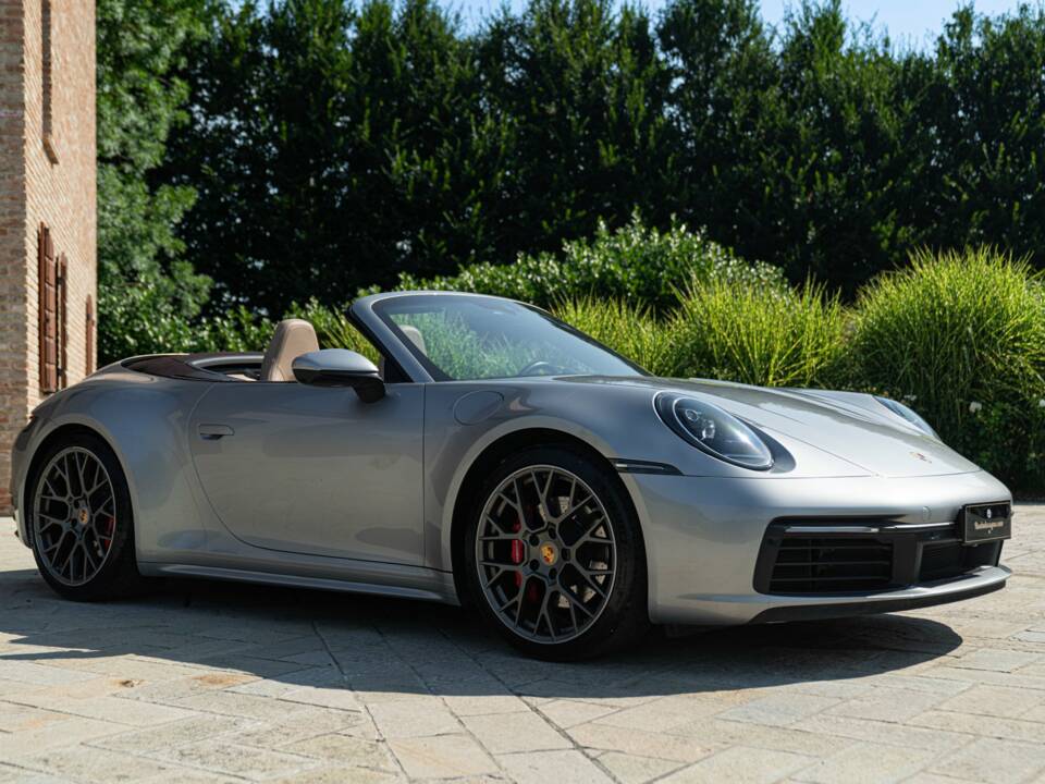 Image 3/50 of Porsche 911 Carrera 4S (2019)