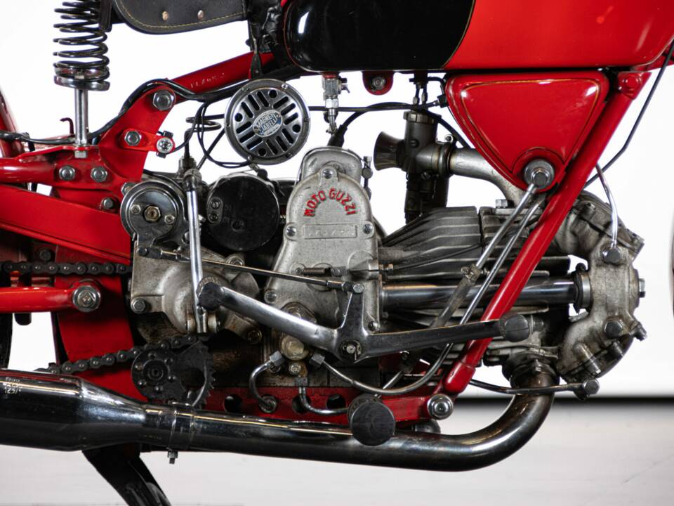 Bild 35/50 von Moto Guzzi Falcone Turismo (1960)