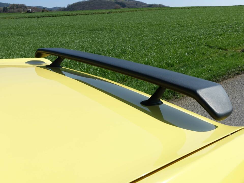 Image 28/57 of Plymouth Duster (1970)