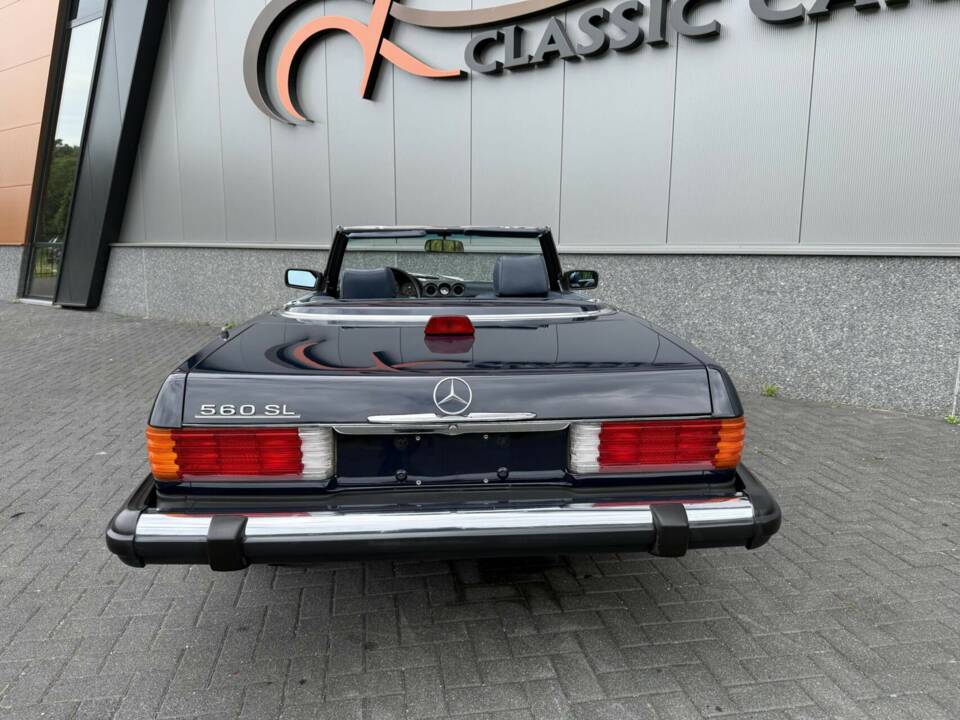 Image 10/50 of Mercedes-Benz 560 SL (1986)