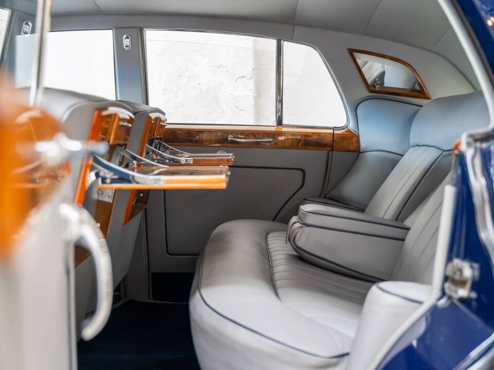 Image 20/40 of Rolls-Royce Silver Cloud II (1960)