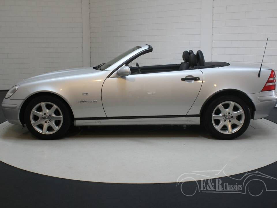Immagine 3/5 di Mercedes-Benz SLK 230 Kompressor (1999)