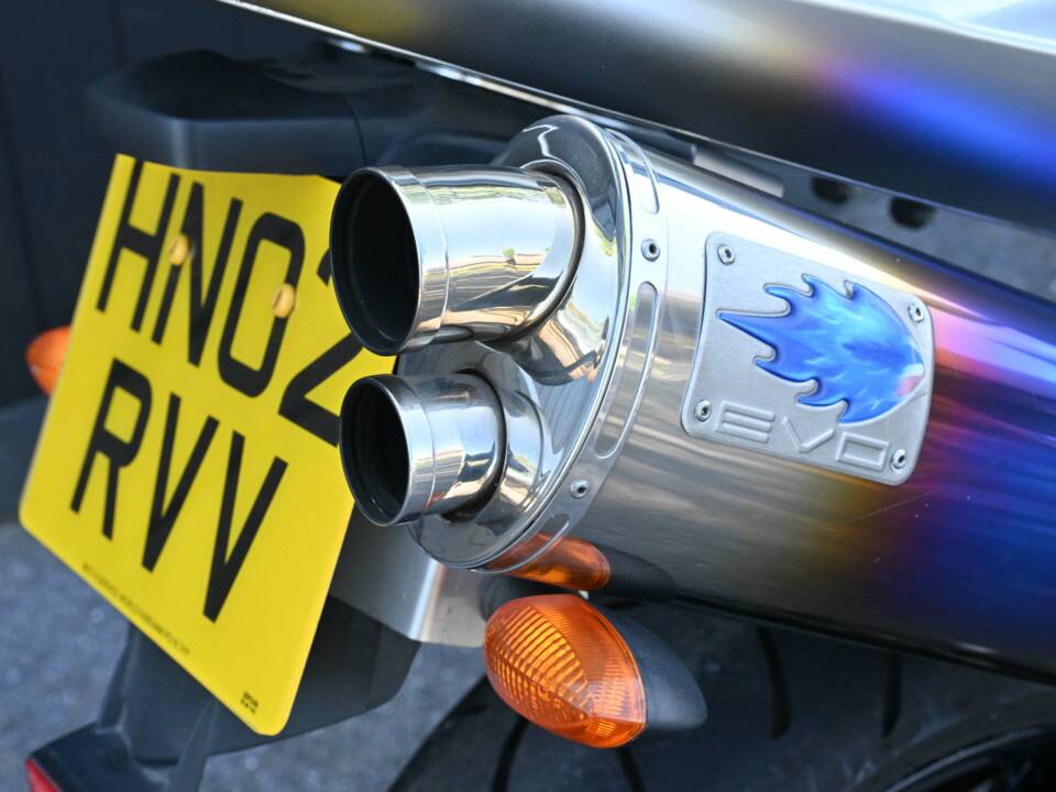 Bild 38/49 von Yamaha YZF-R1 (2002)