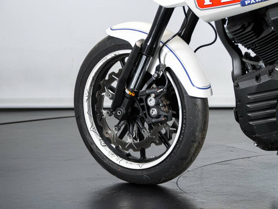 Image 24/50 of Yamaha DUMMY (2007)