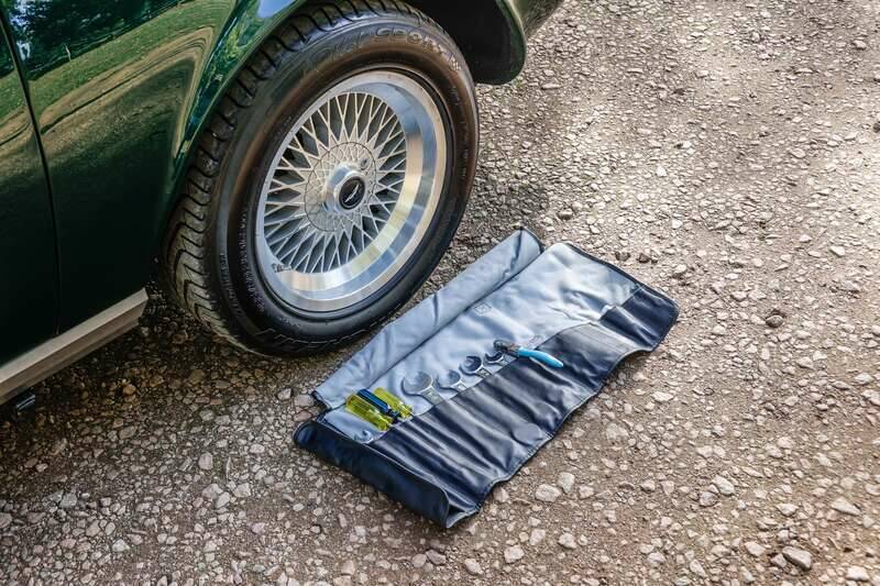 Bild 25/41 von Aston Martin V8 Vantage Volante (1988)