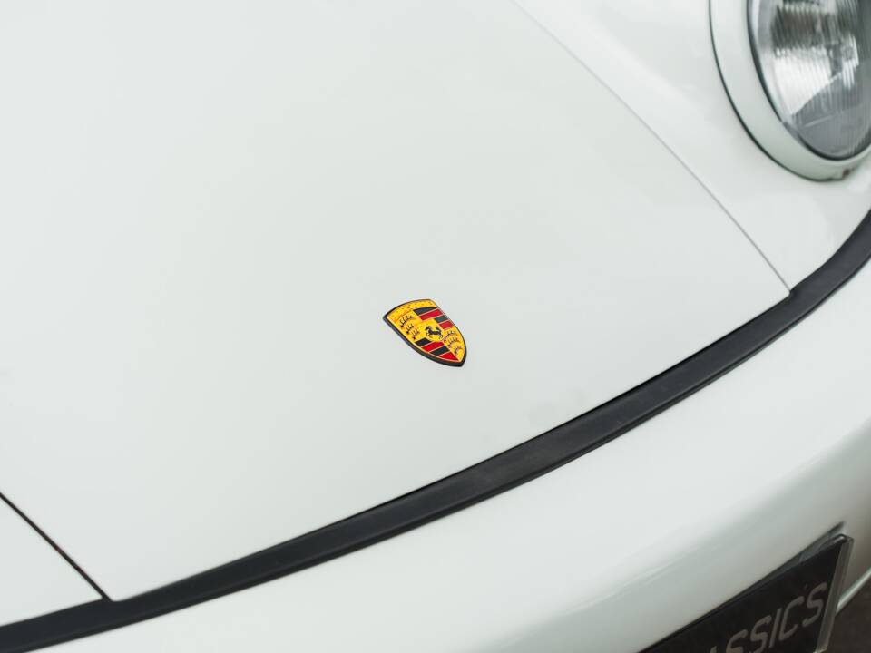 Bild 45/48 von Porsche 911 Carrera 2 (1990)