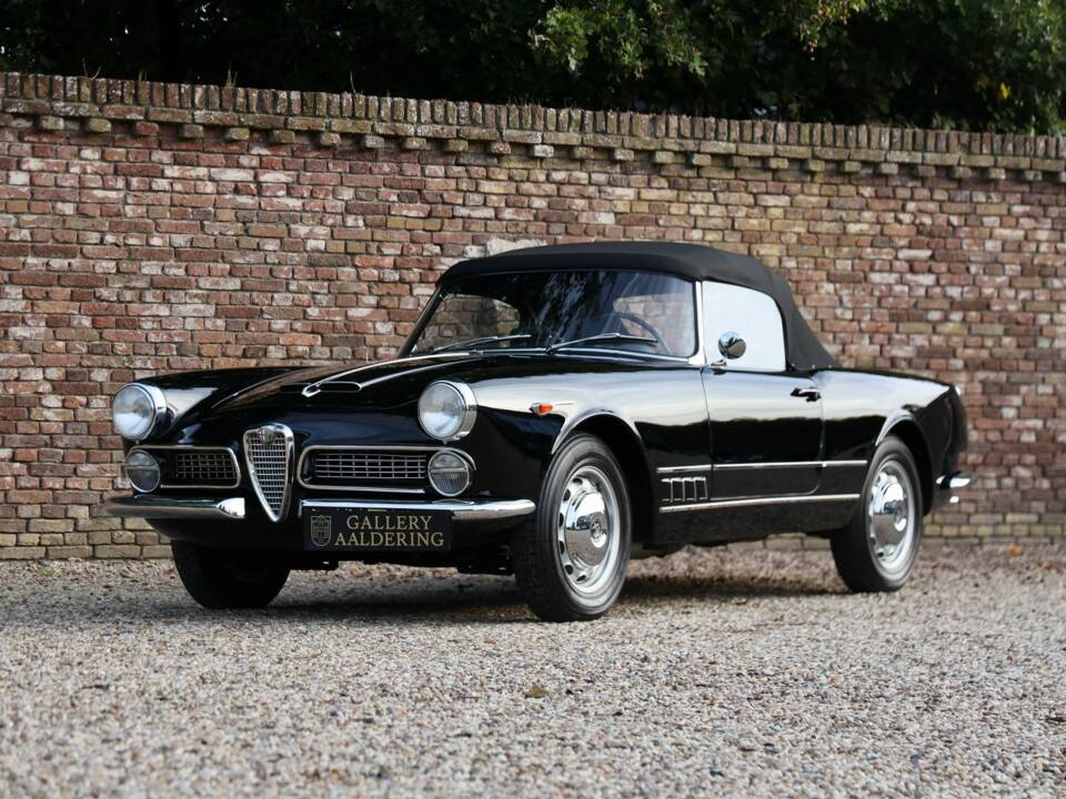 Bild 12/50 von Alfa Romeo 2000 Spider (1961)