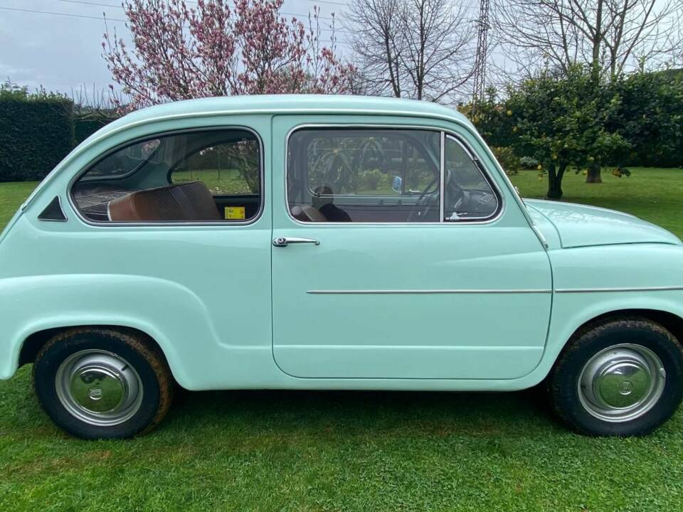 Bild 3/6 von SEAT 600 E (1972)
