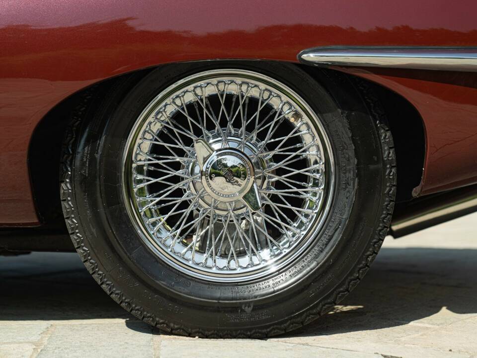 Image 29/50 de Jaguar E-Type 3.8 (1964)