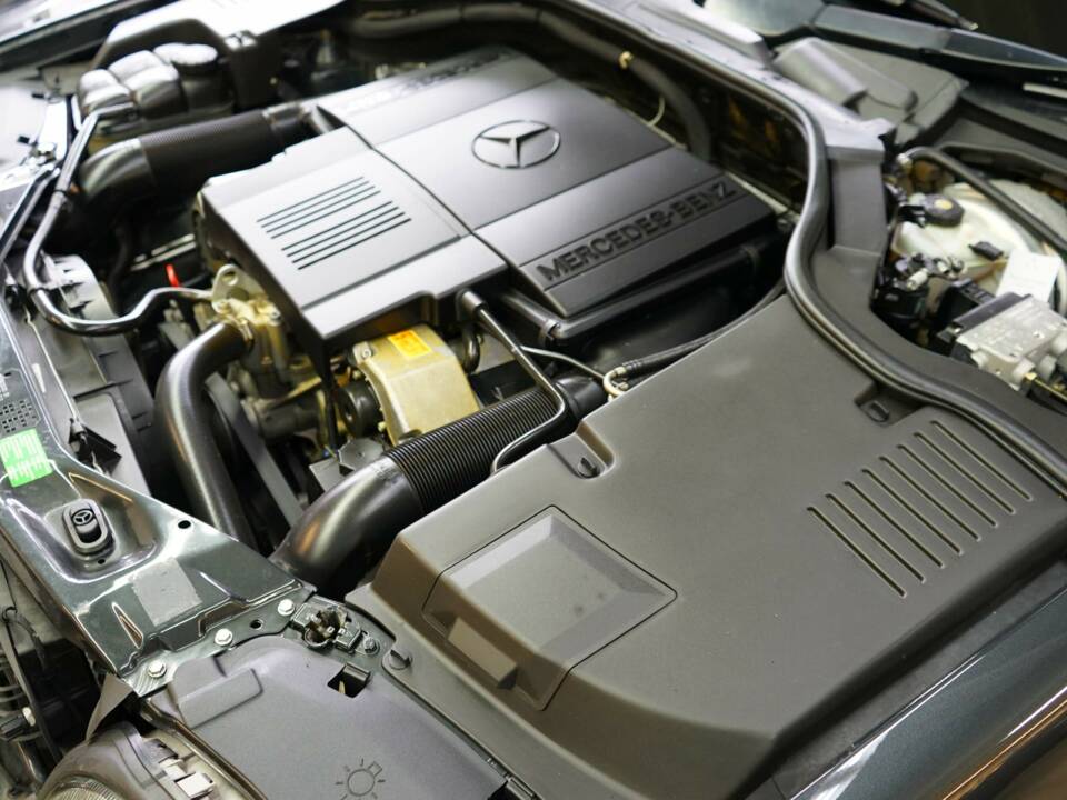 Bild 32/36 von Mercedes-Benz S 500 (1996)