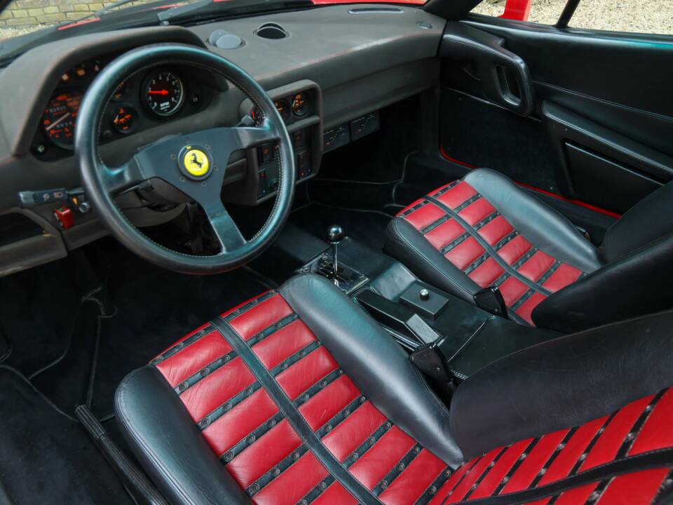 Bild 48/50 von Ferrari 328 GTB (1986)