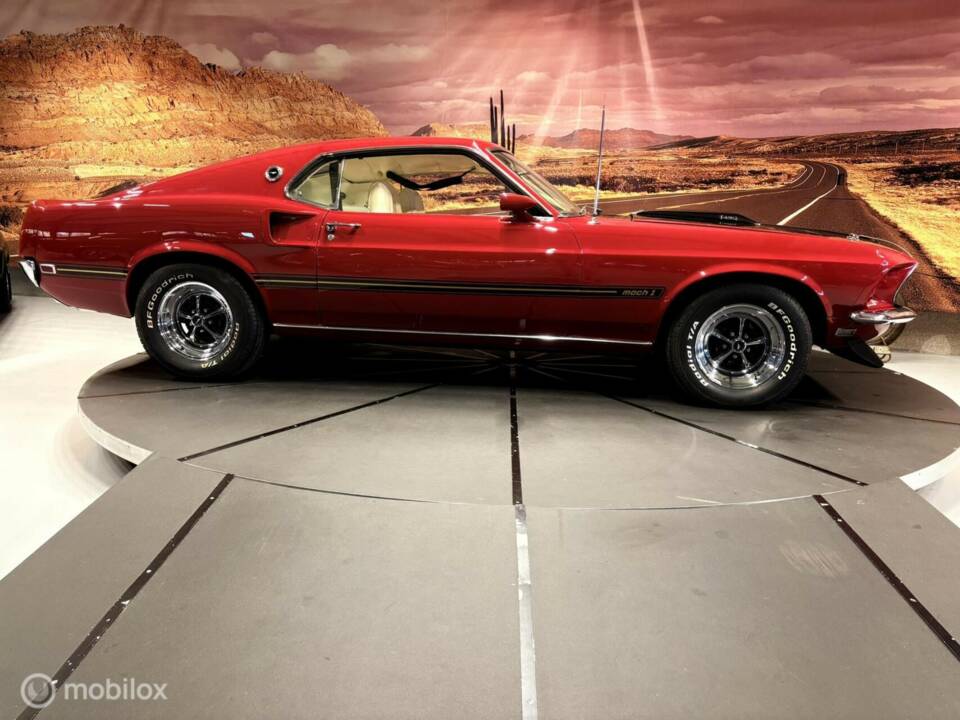 Image 13/50 de Ford Mustang Mach 1 (1996)