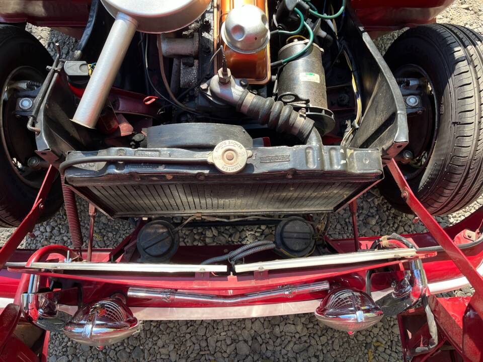 Image 20/50 of Triumph Herald 1200 (1965)