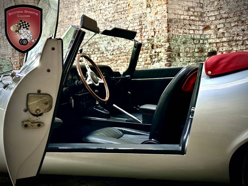 Bild 12/58 von Jaguar E-Type V12 (1971)