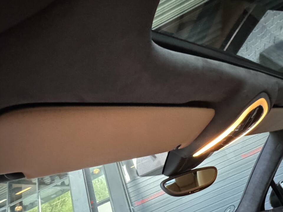 Bild 16/24 von Porsche Cayenne Turbo S (2014)
