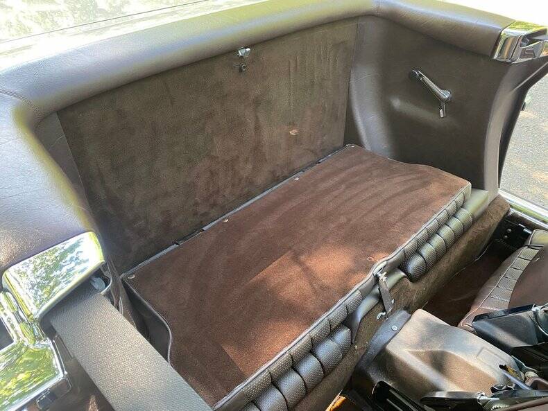 Immagine 27/50 di Mercedes-Benz 420 SL (1989)