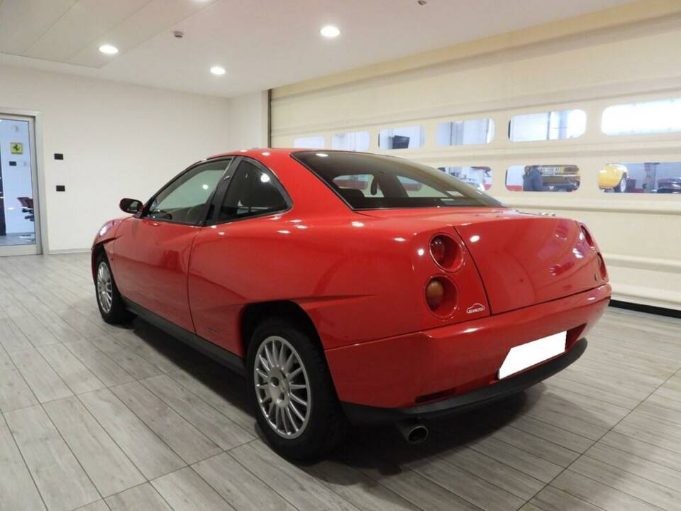 Image 3/15 de FIAT Coupé 1.8 16V (1997)