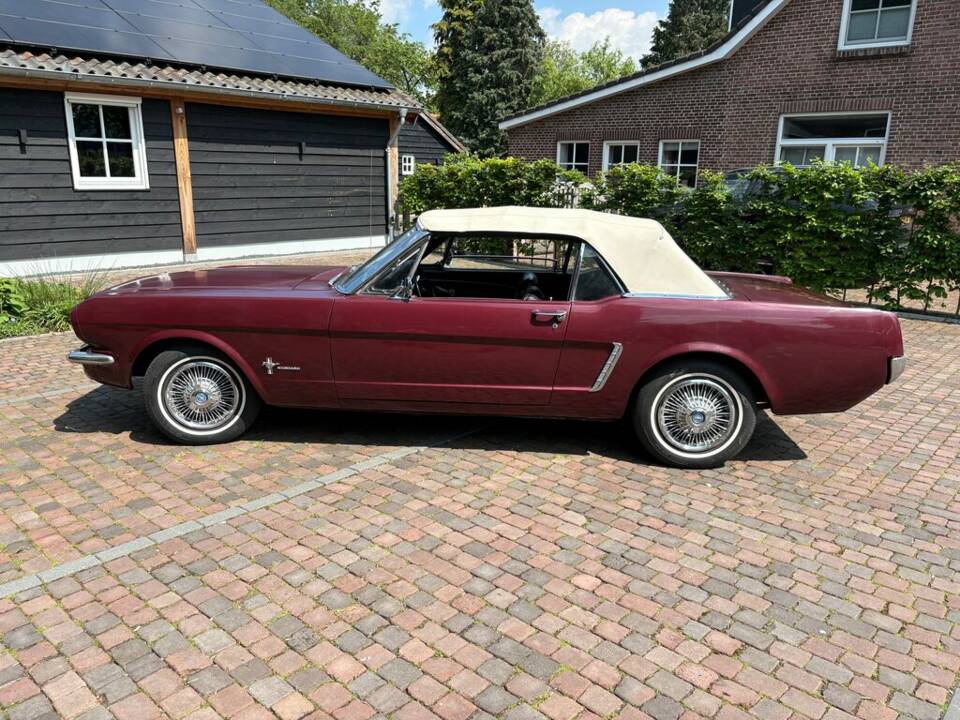 Image 3/8 of Ford Mustang 200 (1965)