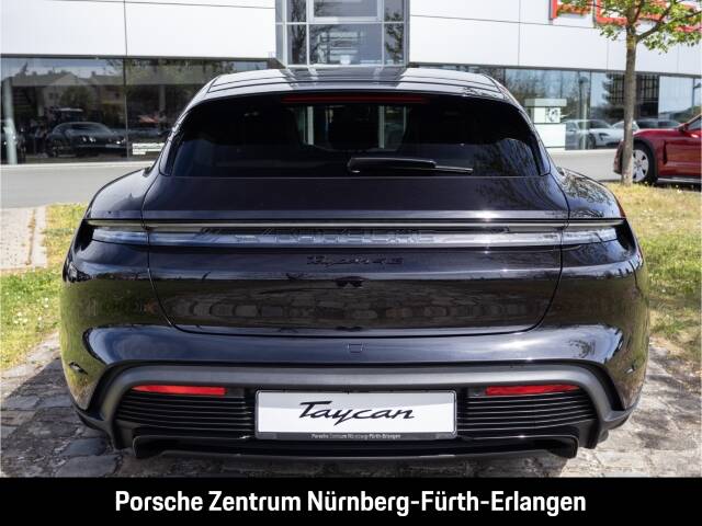 Image 4/36 of Porsche Taycan 4S Sport Turismo (2026)