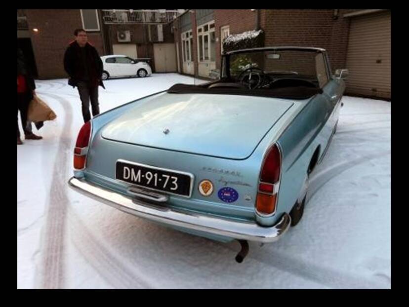 Image 4/9 of Peugeot 404 Injection (1968)