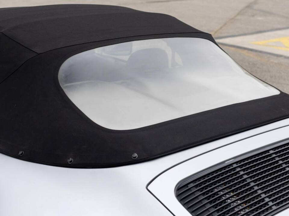 Image 52/132 of Porsche 911 Speedster 3.2 (1989)