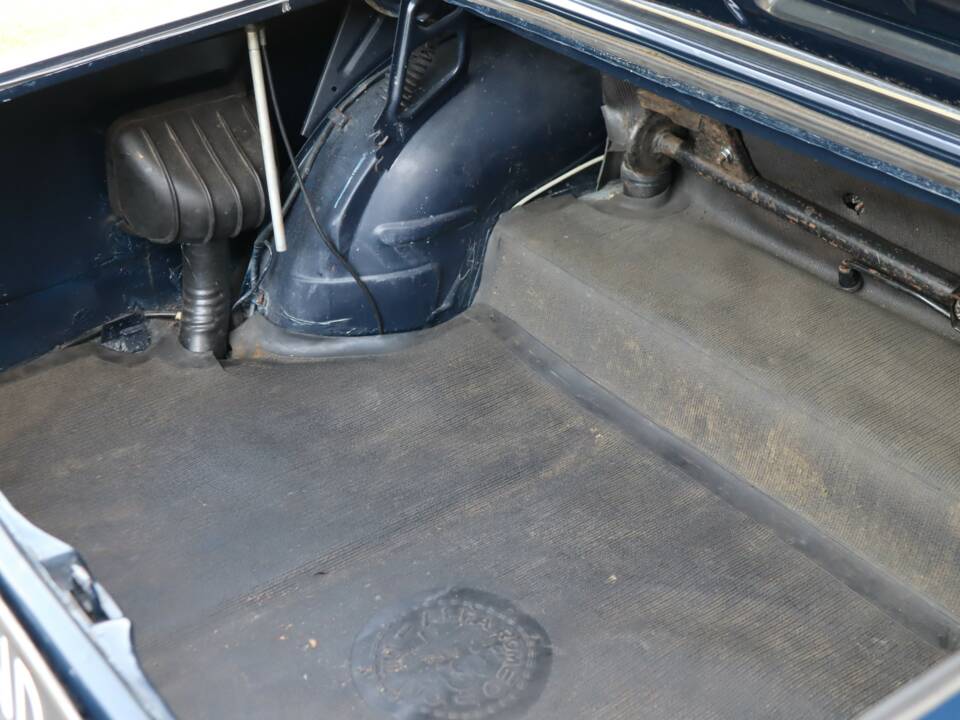 Image 42/50 of Alfa Romeo Giulia Nuova Super 1600 (1978)