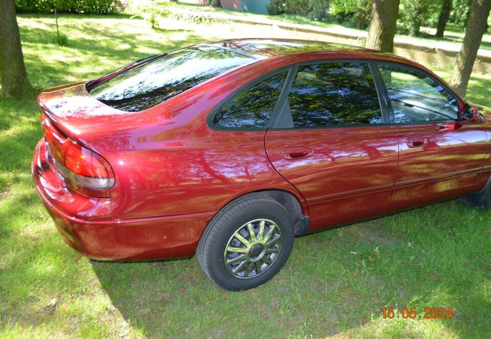 Image 2/38 of Mazda 626 2.0i (1994)