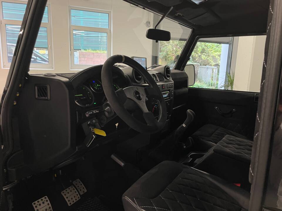 Afbeelding 13/42 van Land Rover Defender 110 (2014)