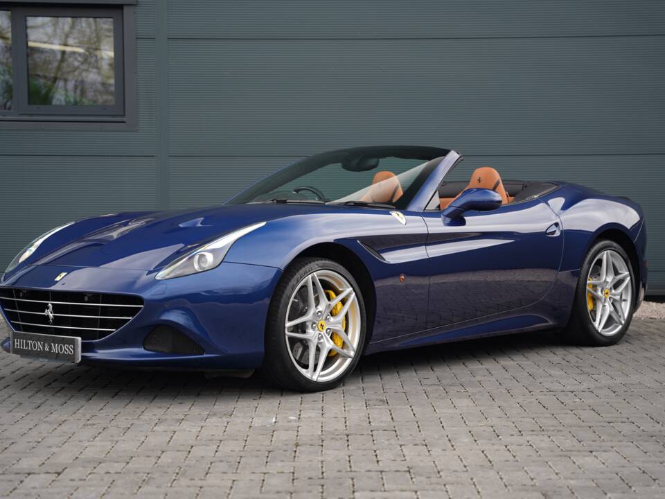 Bild 4/50 von Ferrari California T (2016)