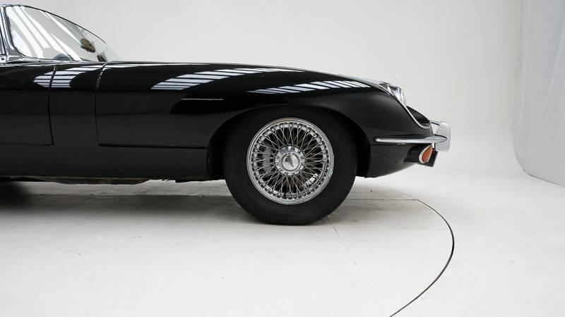 Image 10/15 of Jaguar E-Type (1969)
