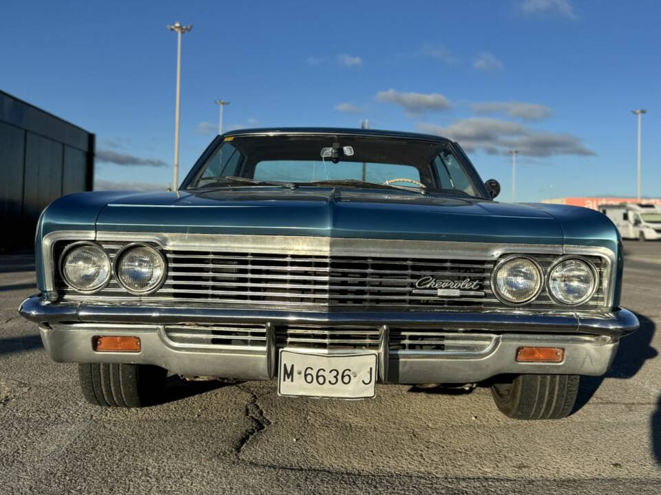 Image 3/8 de Chevrolet Caprice Coupe (1966)