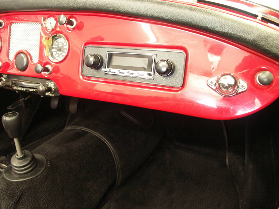 Image 9/31 of MG MGA 1600 (1959)