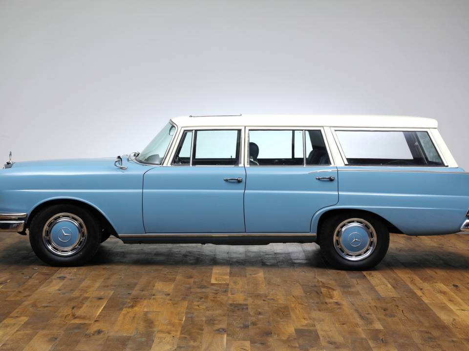 Bild 3/35 von Mercedes-Benz 230 S Universal (1968)