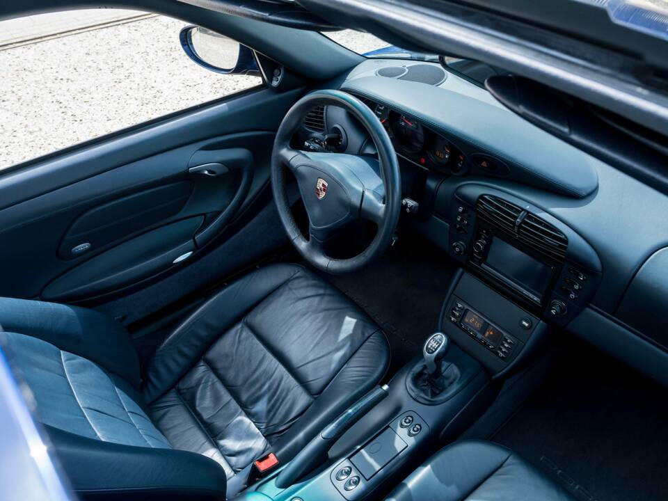 Image 35/46 of Porsche 911 Turbo (2001)