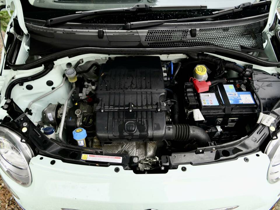 Image 37/45 of FIAT 500 C (2015)