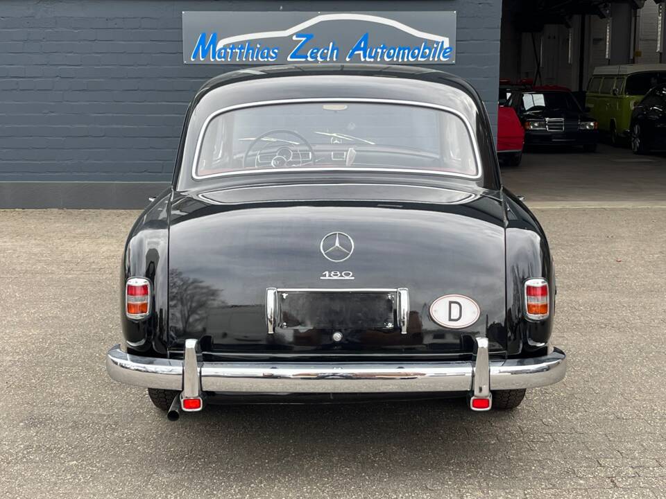 Imagen 8/52 de Mercedes-Benz 180 (1954)