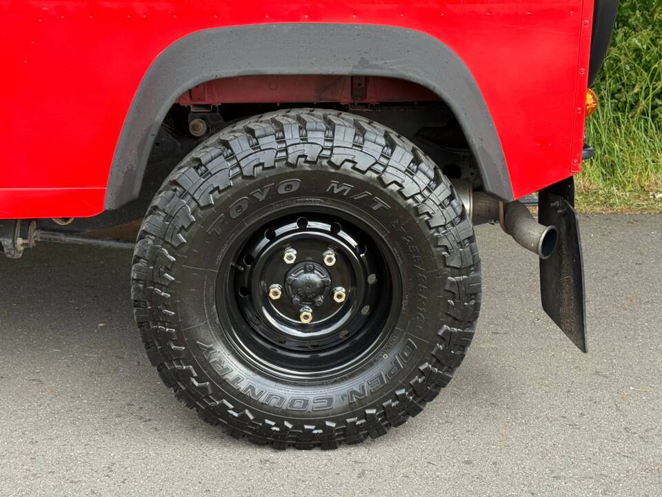 Bild 9/11 von Land Rover Defender 90 Td5 (2001)